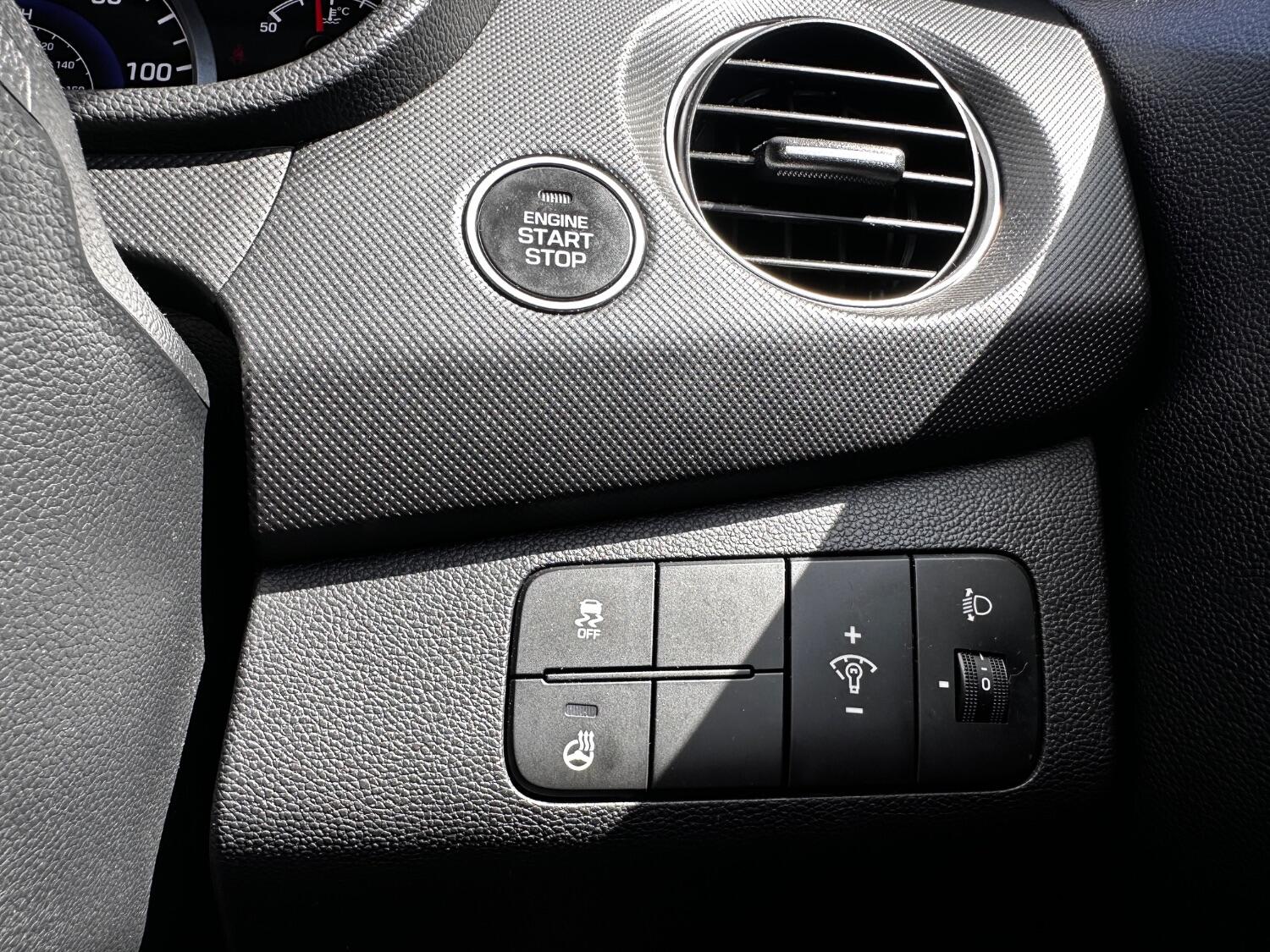 Used Hyundai i10 2019 for sale - 76794193: Photo 27