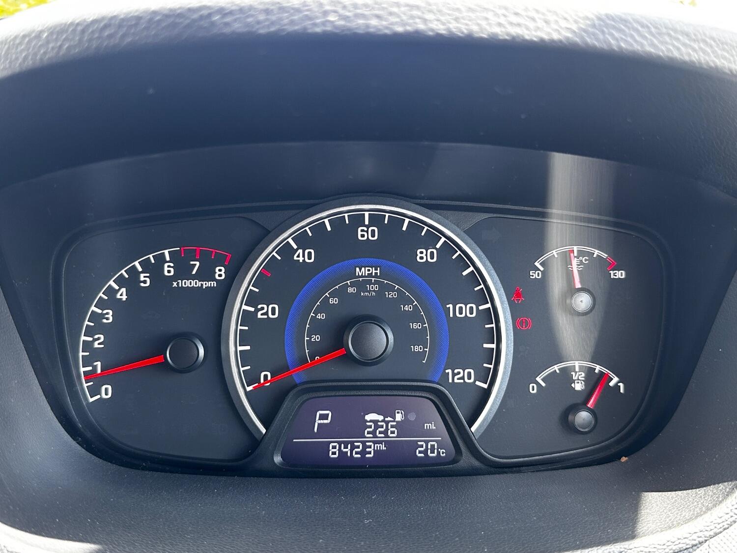 Used Hyundai i10 2019 for sale - 76794193: Photo 36