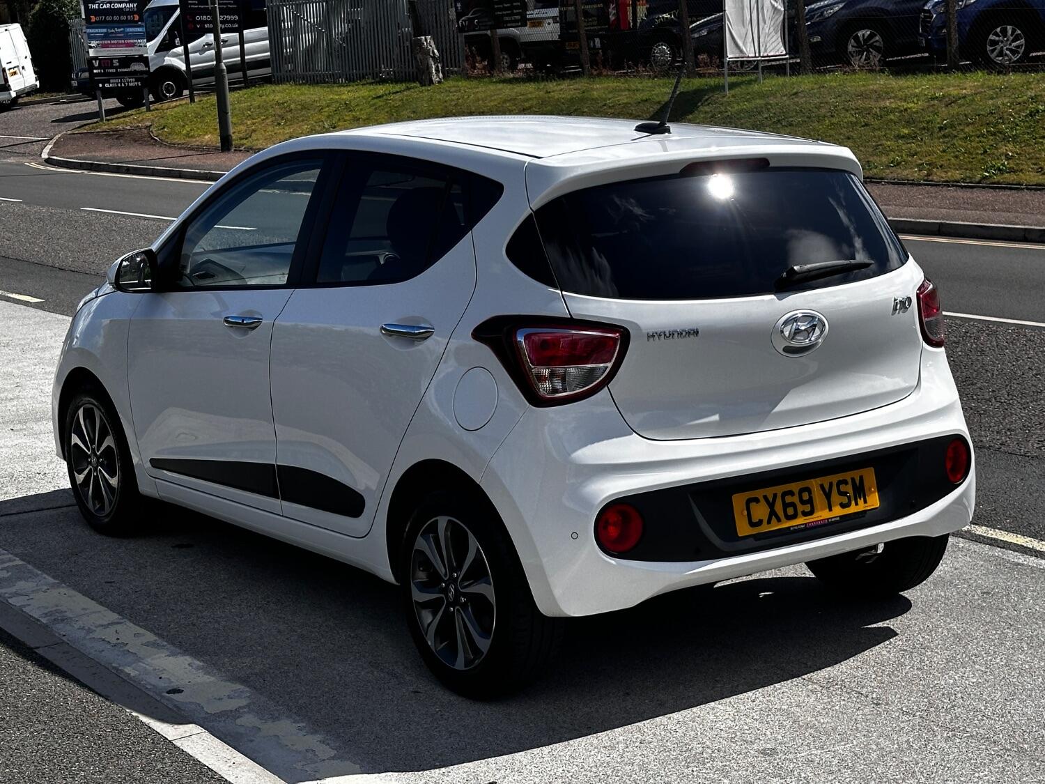 Used Hyundai i10 2019 for sale - 76794193: Photo 9