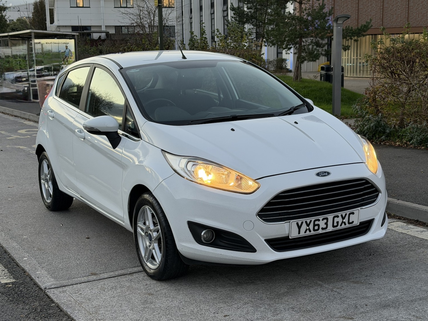 Used Ford Fiesta 2013 for sale - 76687143: Photo 2