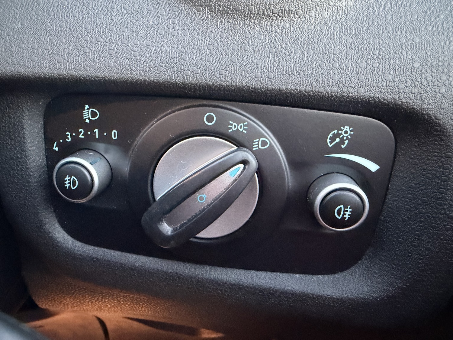 Used Ford Fiesta 2013 for sale - 76687143: Photo 26