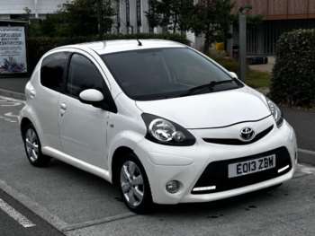 2013 - 1.0 VVT-i Fire 5-Door