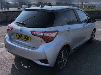 Used Toyota Yaris 2019 for sale - 78062235: Photo