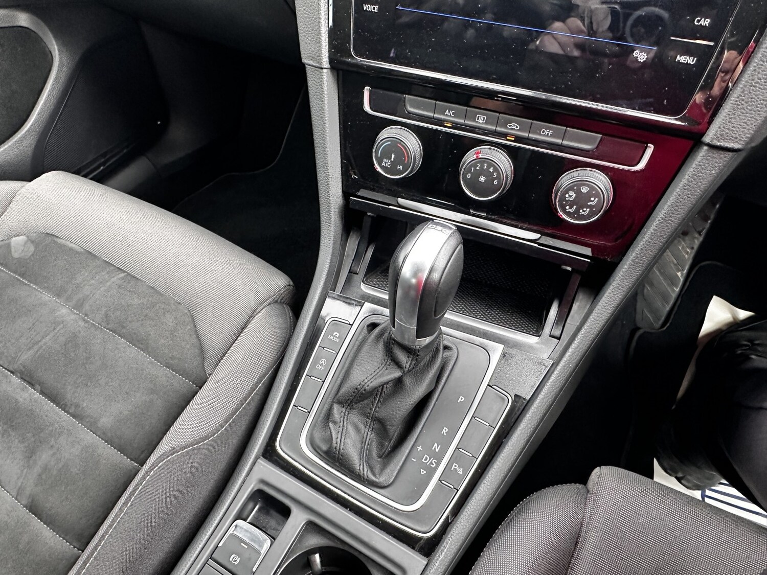 Used Volkswagen Golf 2017 for sale - 77417485: Photo 21