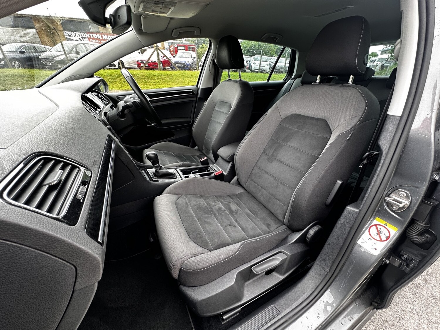 Used Volkswagen Golf 2017 for sale - 77417485: Photo 28