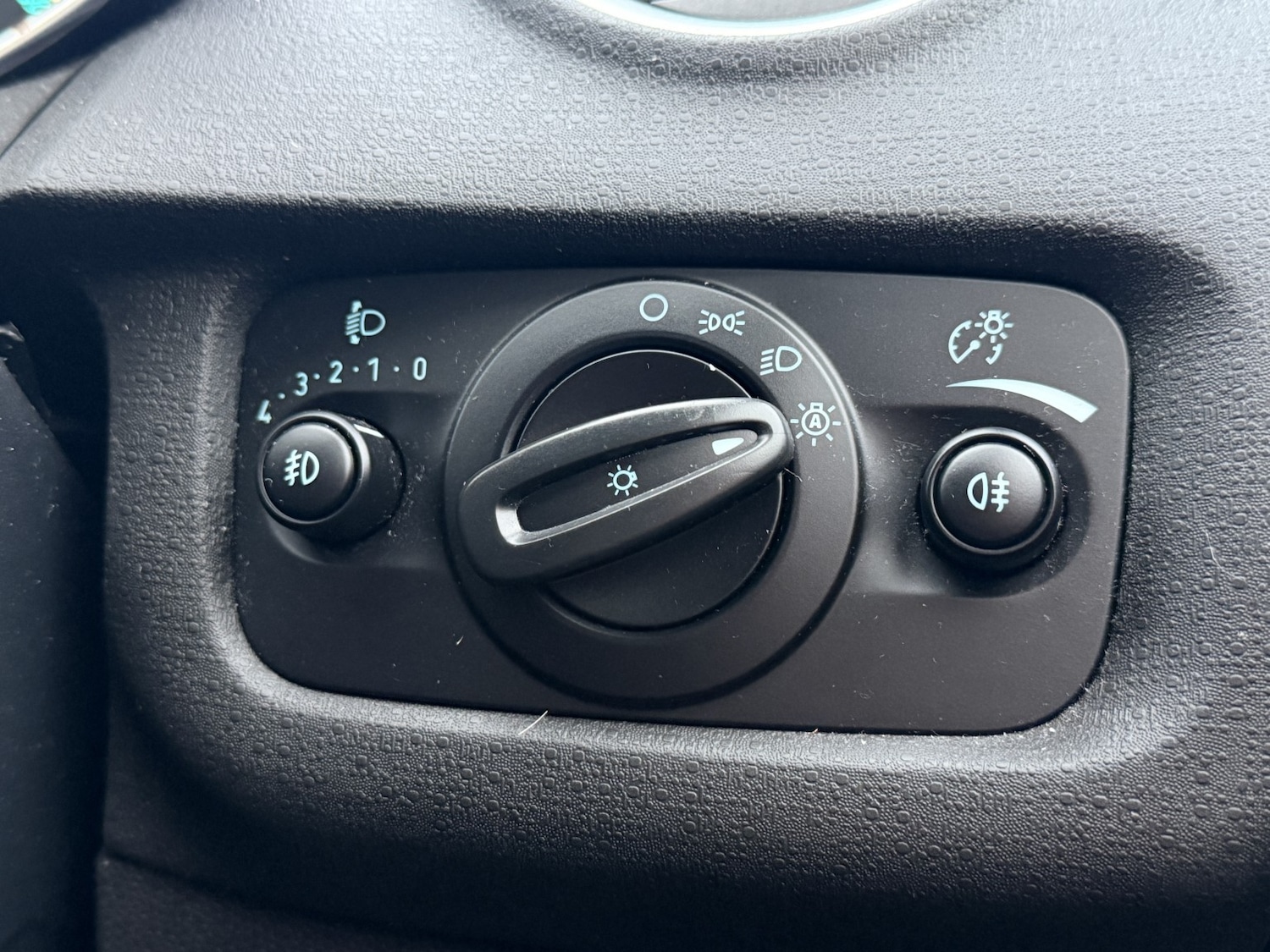 Used Ford Fiesta 2016 for sale - 77983718: Photo 27