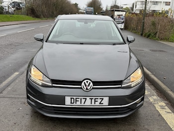 Used Volkswagen Golf 2017 for sale - 77225169: Photo
