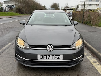 Used Volkswagen Golf 2017 for sale - 77225169: Photo