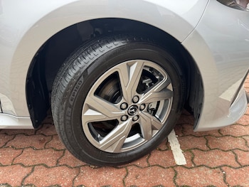 Used Mazda Mazda2 HYBRID 2025 for sale - 79361987: Photo