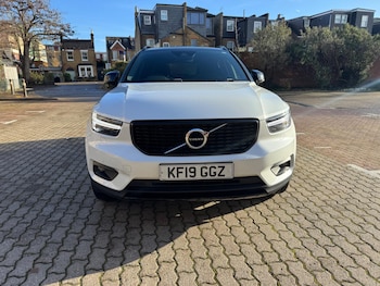 Used Volvo XC40 2019 for sale - 79362317: Photo
