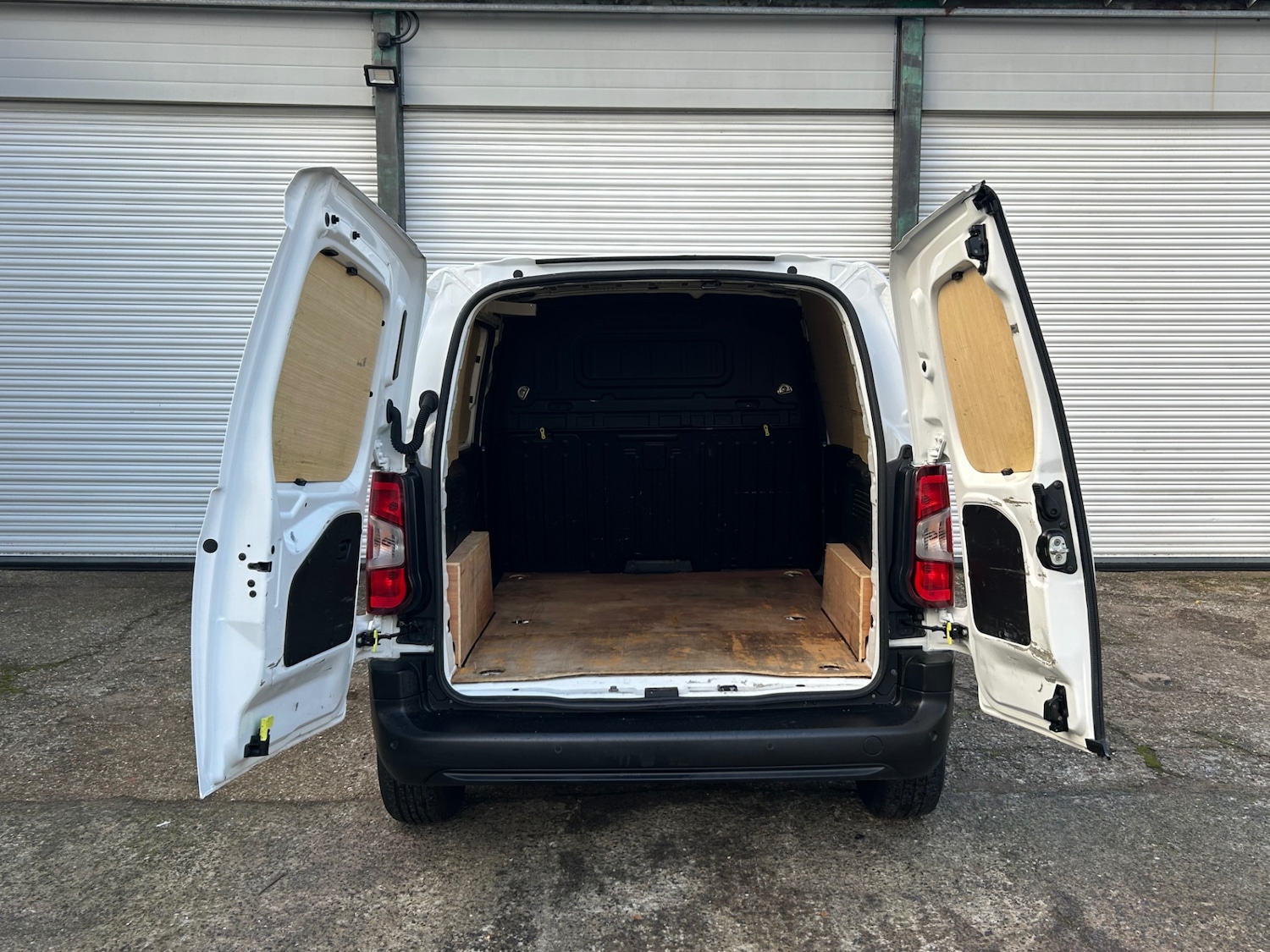 Used Peugeot Partner 2022 for sale - 77115934: Photo 6