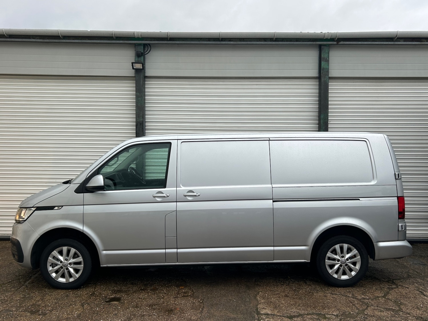 Used Volkswagen Transporter 2022 for sale - 77065851: Photo 4