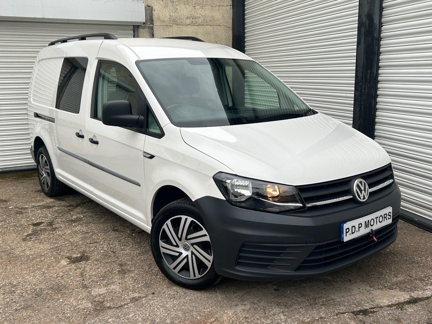 Used Volkswagen Caddy Maxi 2018 for sale - 76299322: Photo 1