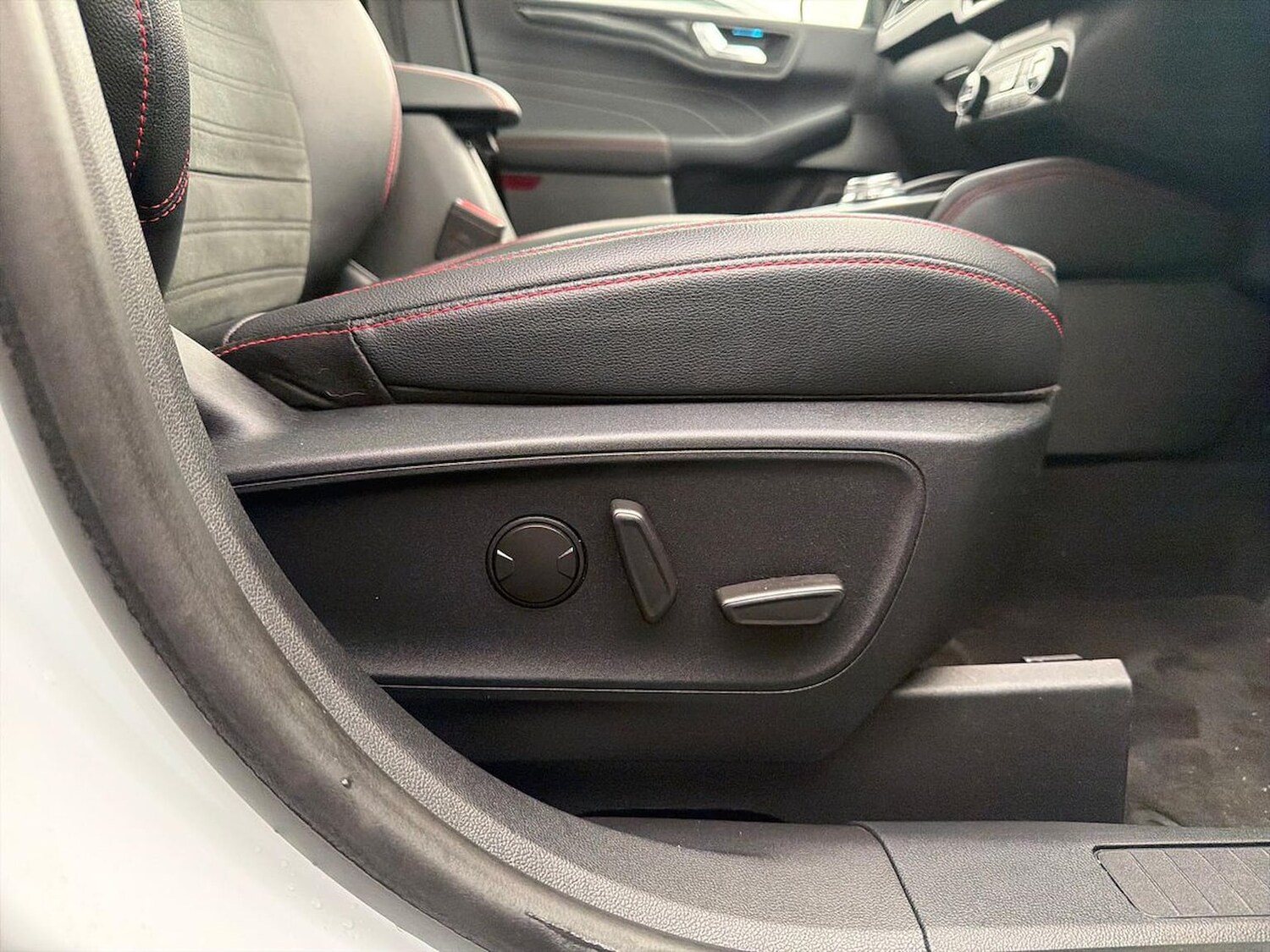 Used Ford Kuga 2021 for sale - 78176560: Photo 32