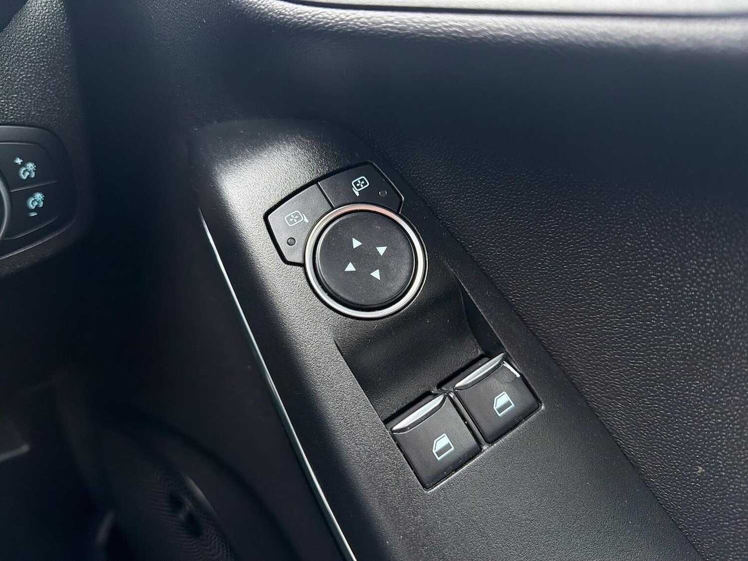 Used Ford Fiesta 2019 for sale - 78079397: Photo 21