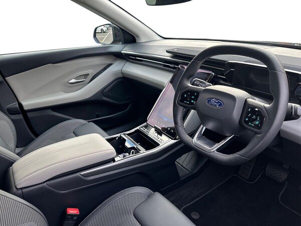 Used Ford Explorer 2025 for sale - 76220415: Photo 17