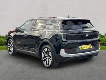 Used Ford Explorer 2025 for sale - 76220415: Photo 2