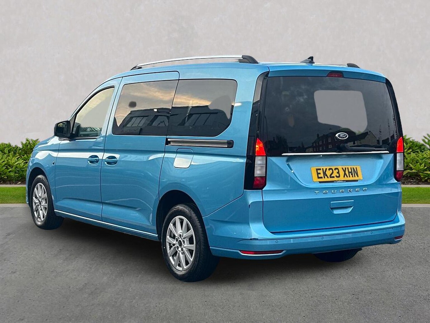 Used Ford Grand Tourneo Connect 2023 for sale - 76963506: Photo 2