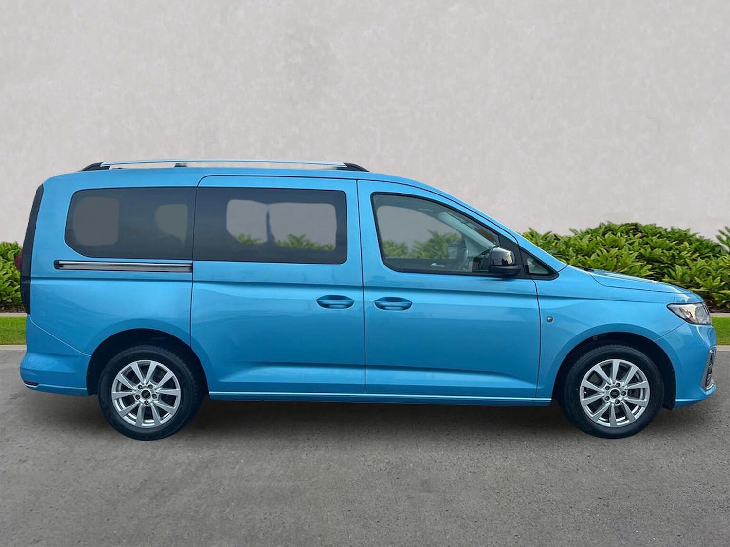 Used Ford Grand Tourneo Connect 2023 for sale - 76963506: Photo 3