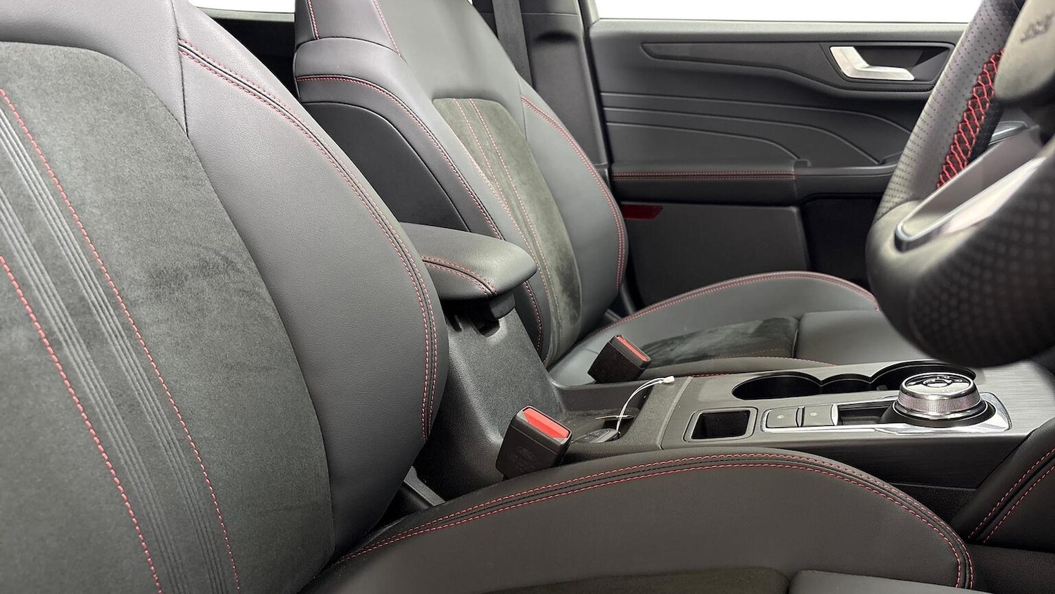 Used Ford Kuga 2025 for sale - 76924642: Photo 20