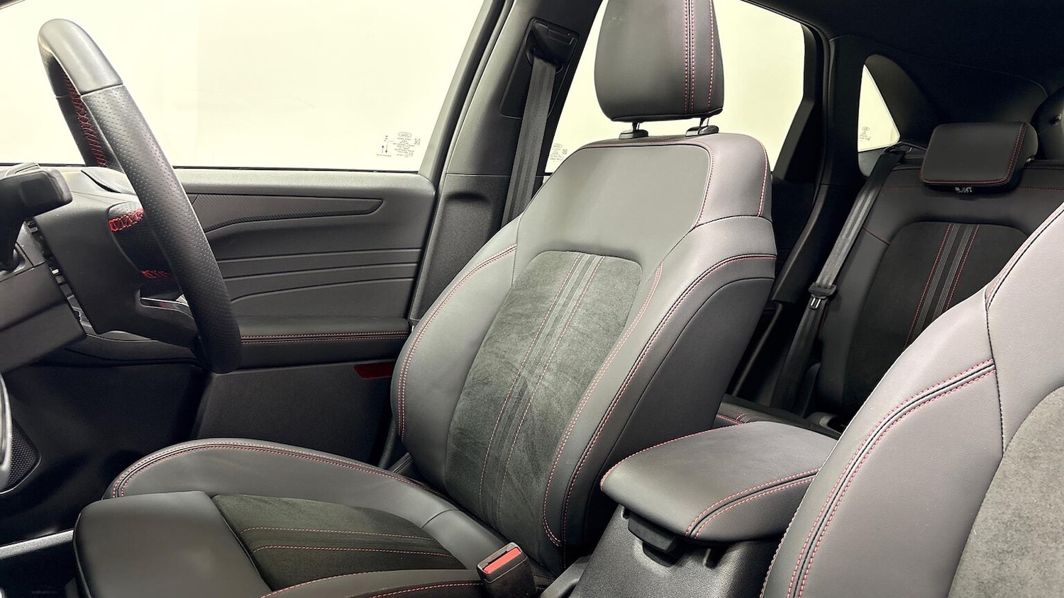 Used Ford Kuga 2025 for sale - 76924642: Photo 21