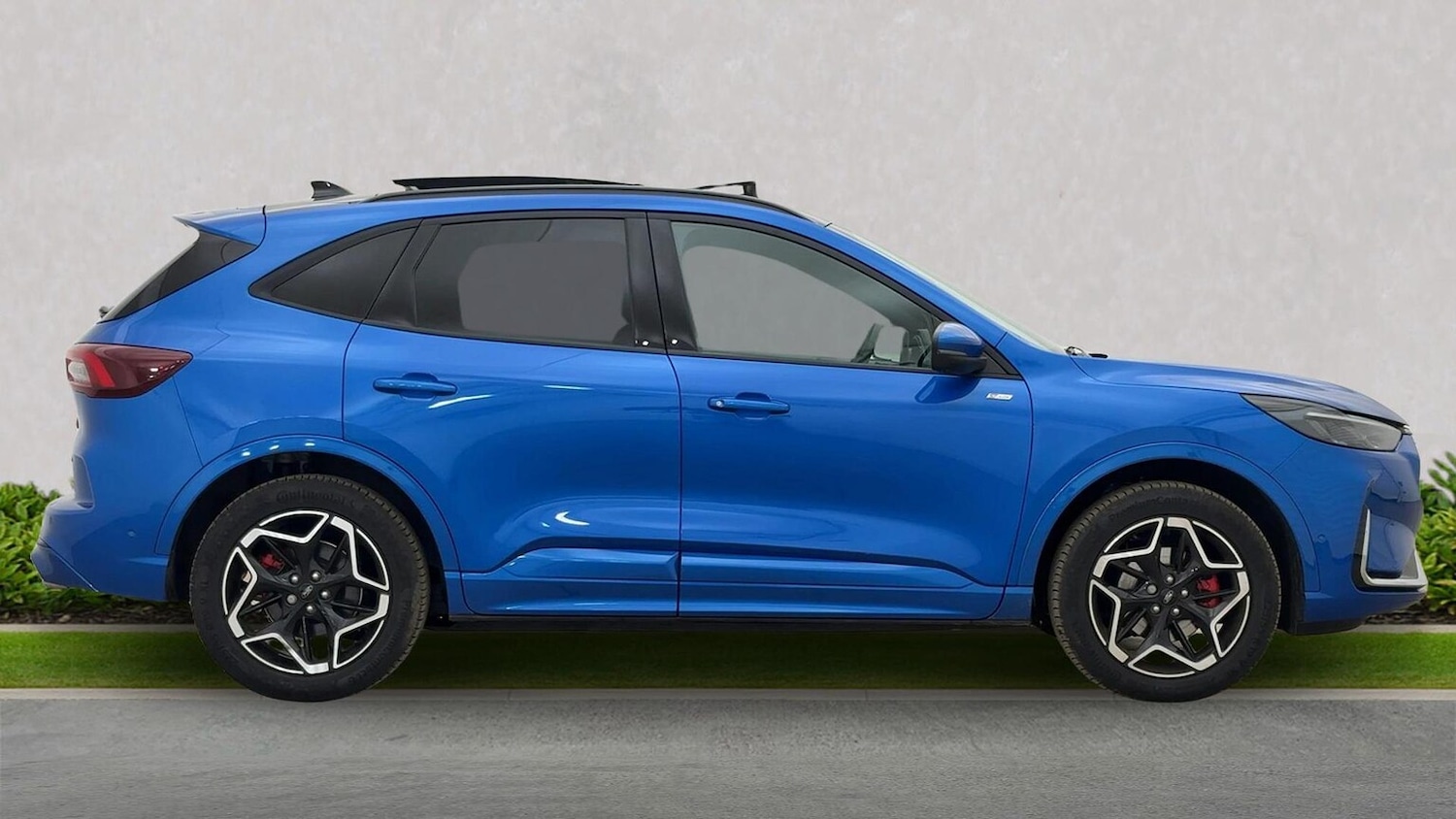 Used Ford Kuga 2025 for sale - 76924642: Photo 3