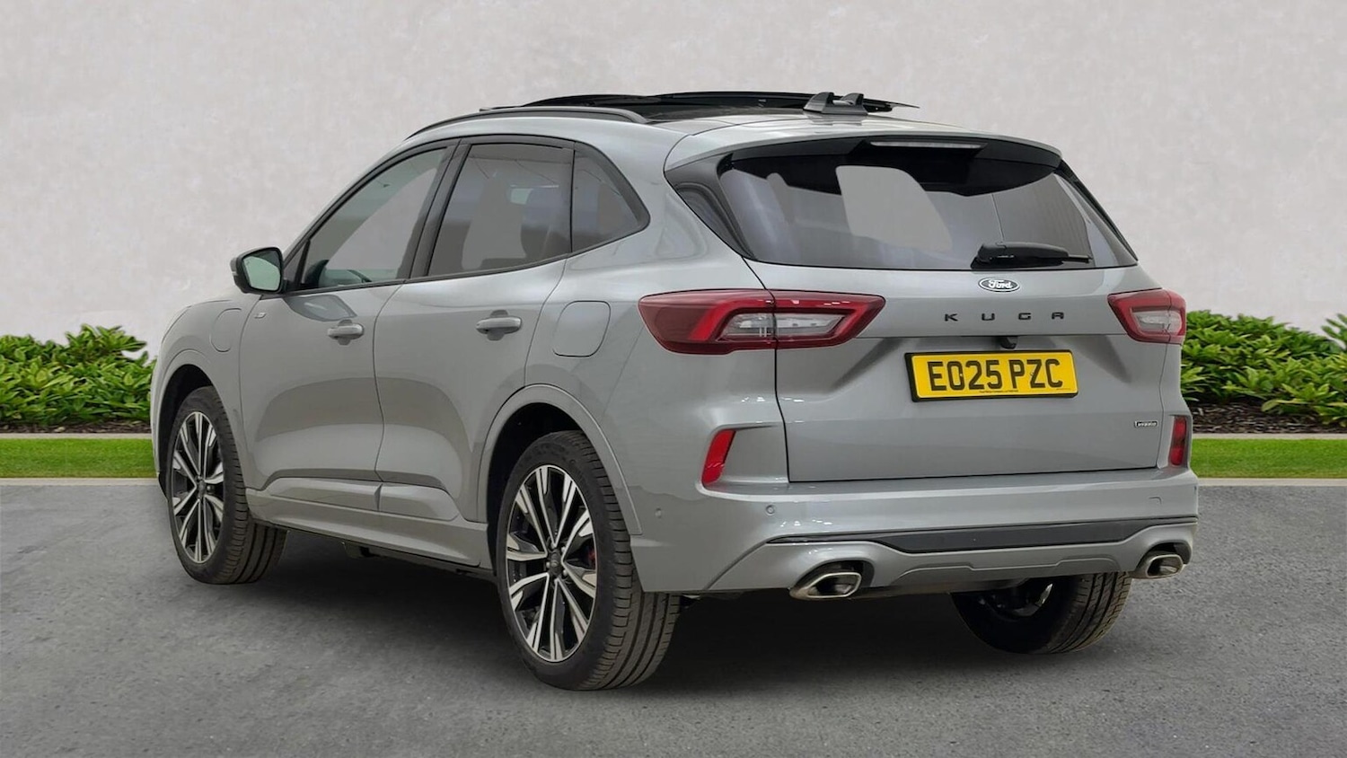 Used Ford Kuga 2025 for sale - 76918937: Photo 2