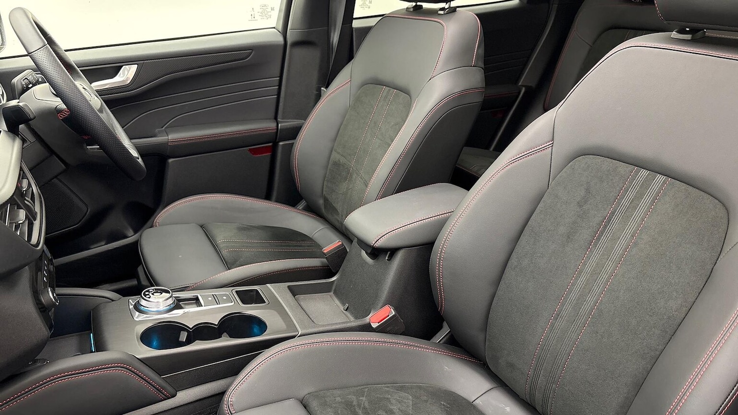 Used Ford Kuga 2025 for sale - 76918937: Photo 21