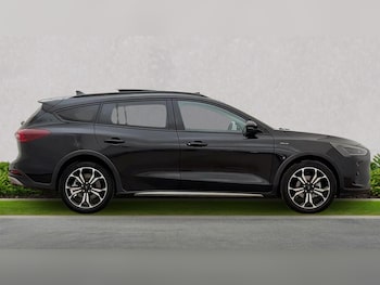 Used Ford Focus 2025 for sale - 78300552: Photo