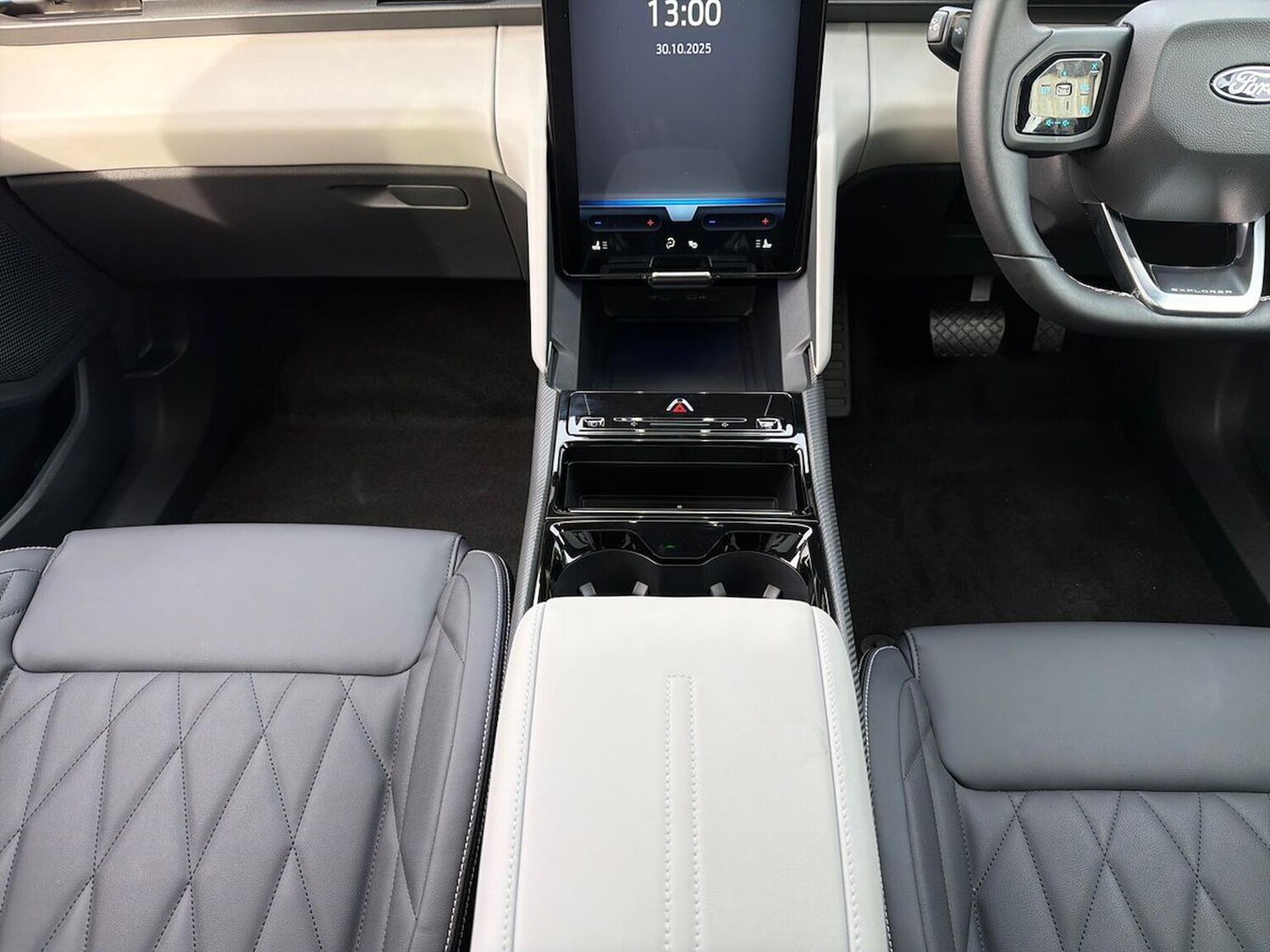 Used Ford Explorer 2024 for sale - 76418230: Photo 13