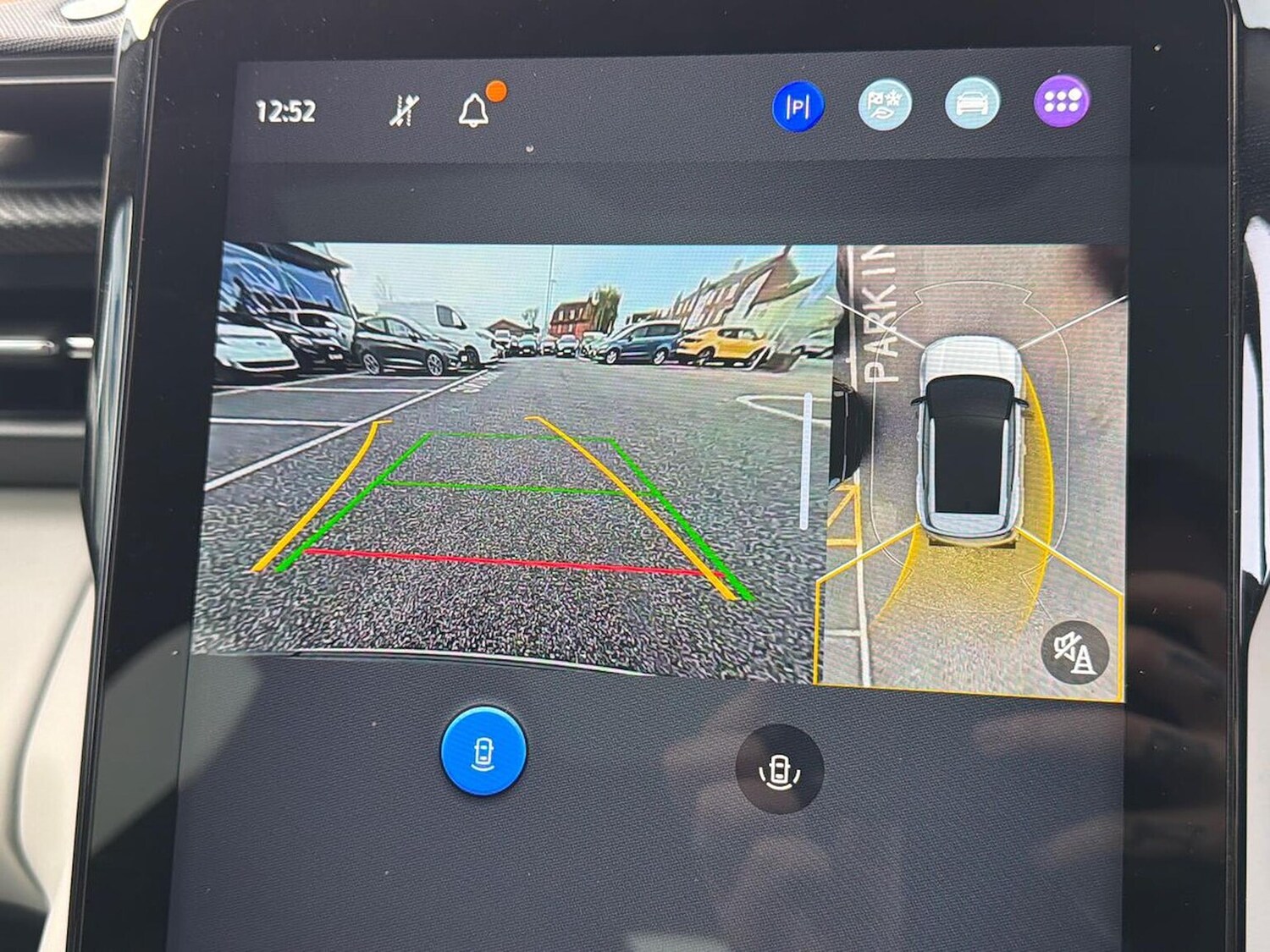 Used Ford Explorer 2024 for sale - 76418230: Photo 23