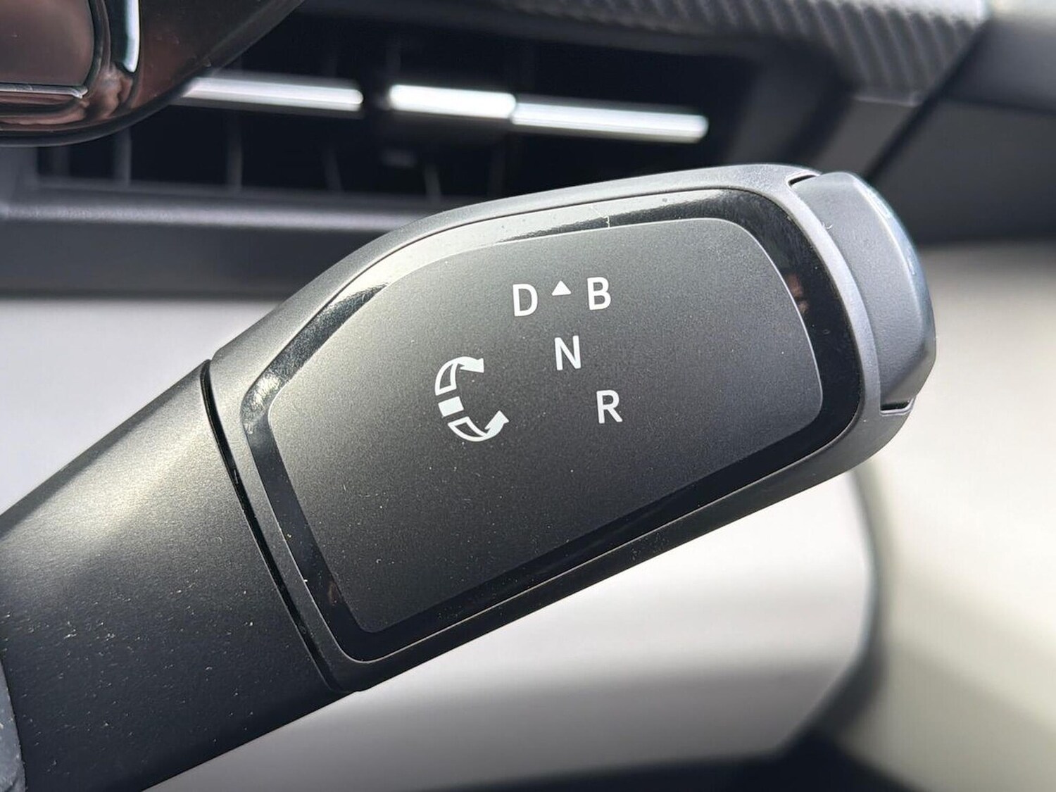 Used Ford Explorer 2024 for sale - 76418230: Photo 29