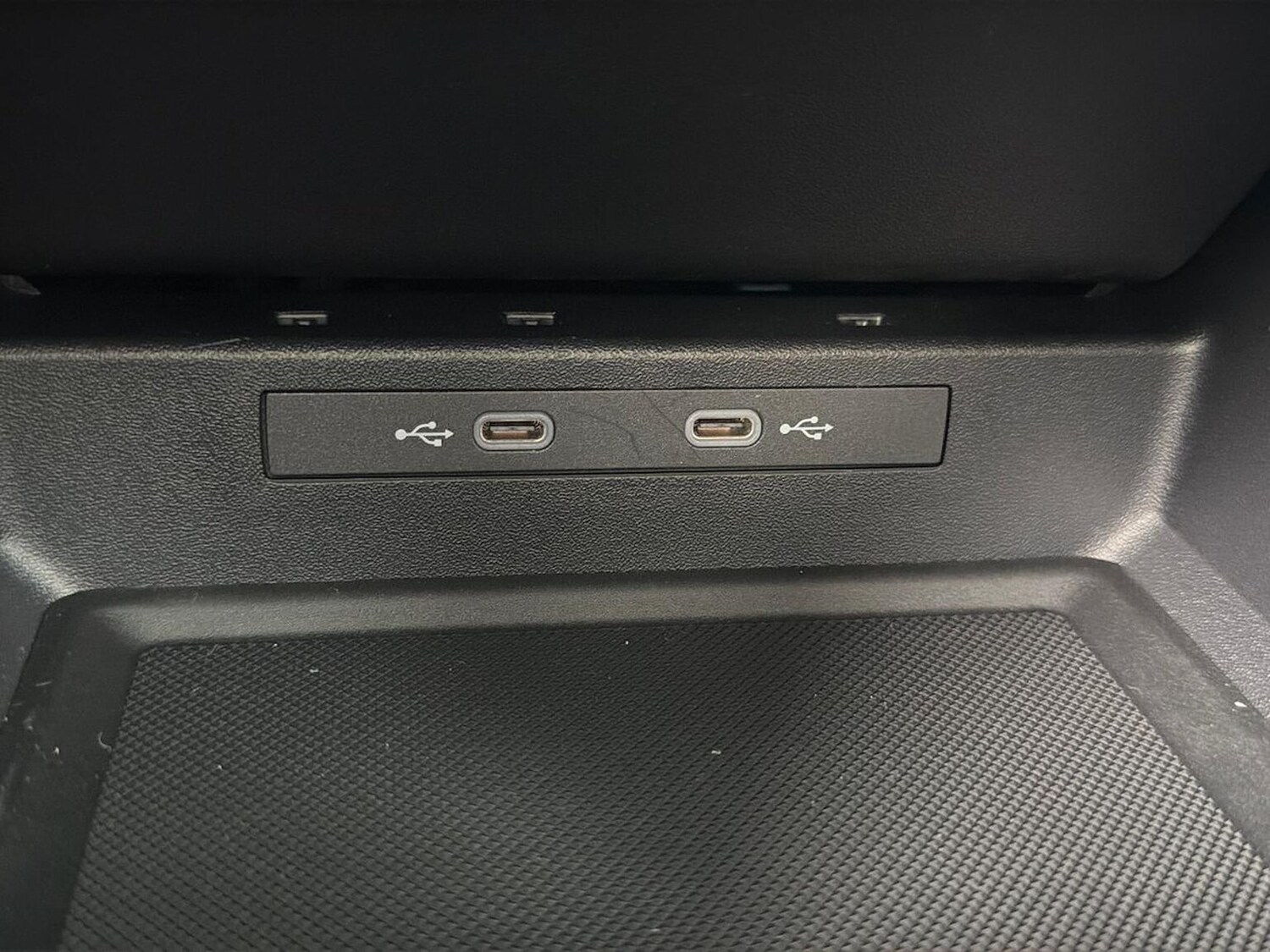 Used Ford Explorer 2024 for sale - 76418230: Photo 34