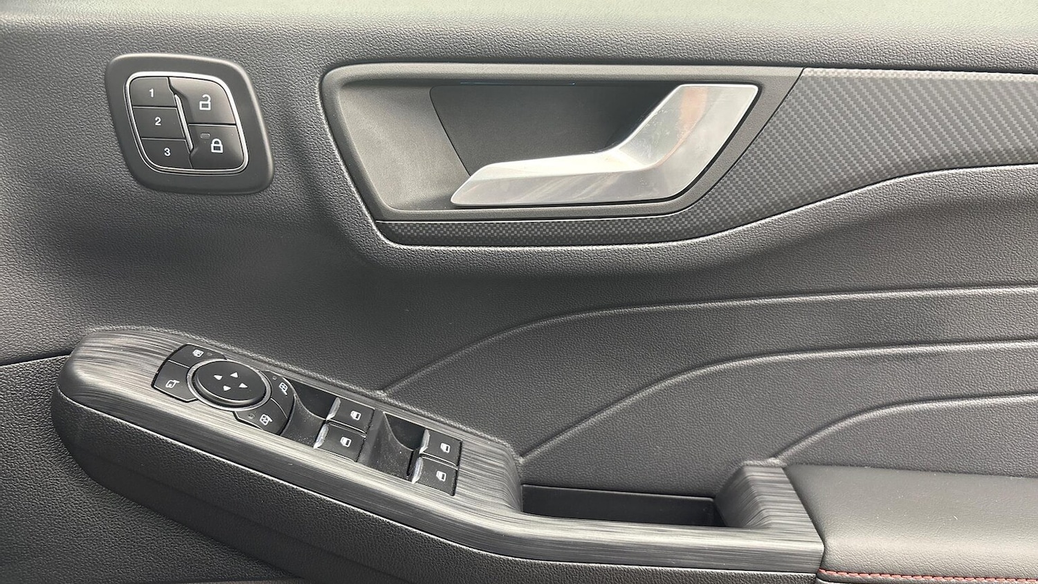 Used Ford Kuga 2025 for sale - 76837188: Photo 17