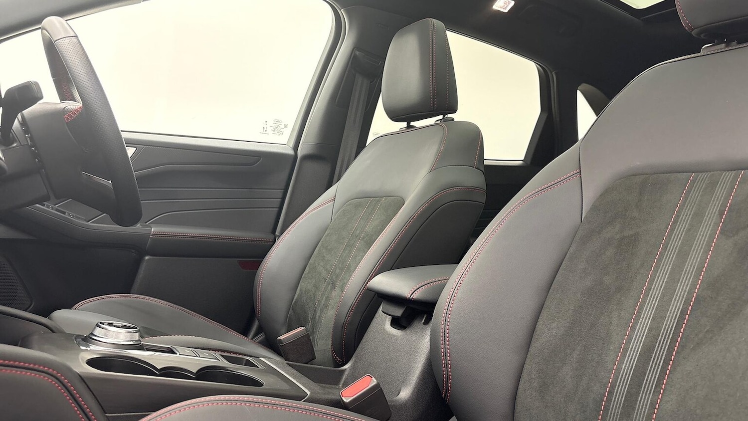 Used Ford Kuga 2025 for sale - 76837188: Photo 21