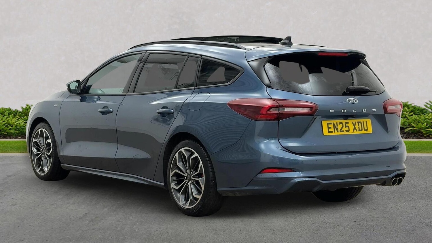 Used Ford Focus 2025 for sale - 76374365: Photo 2
