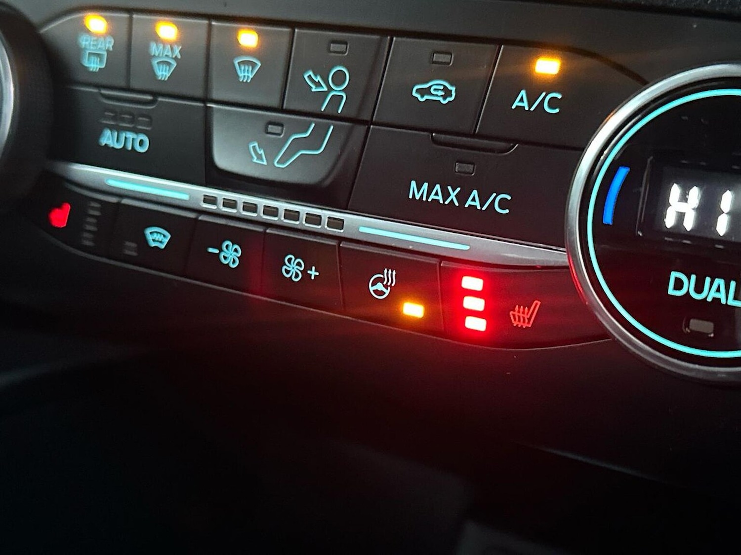 Used Ford Kuga 2021 for sale - 76554321: Photo 5