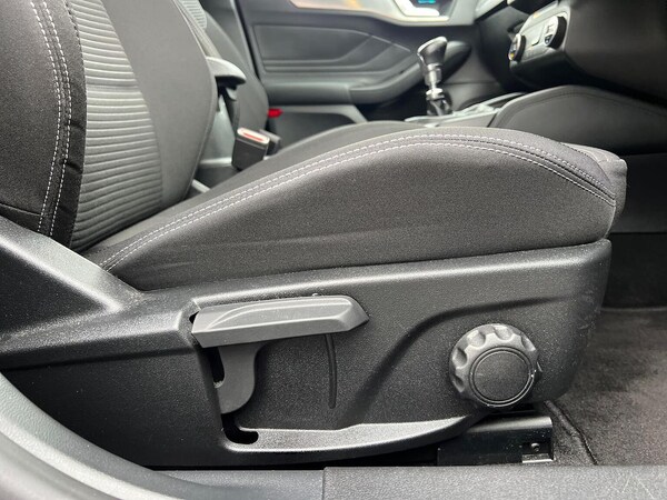 Used Ford Focus 2021 for sale - 76207441: Photo 30