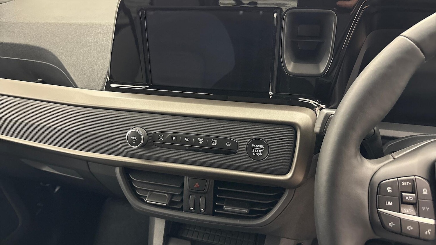 Used Ford Tourneo Courier 2024 for sale - 78139520: Photo 17