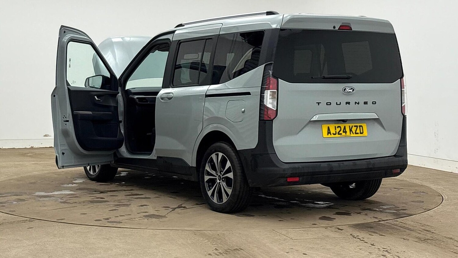 Used Ford Tourneo Courier 2024 for sale - 78139520: Photo 8