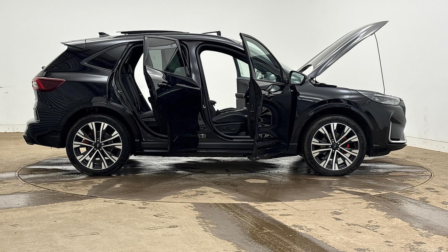 Used Ford Kuga 2025 for sale - 77946076: Photo 17