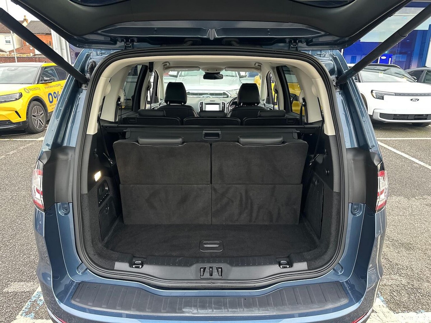 Used Ford Galaxy 2024 for sale - 76490830: Photo 17