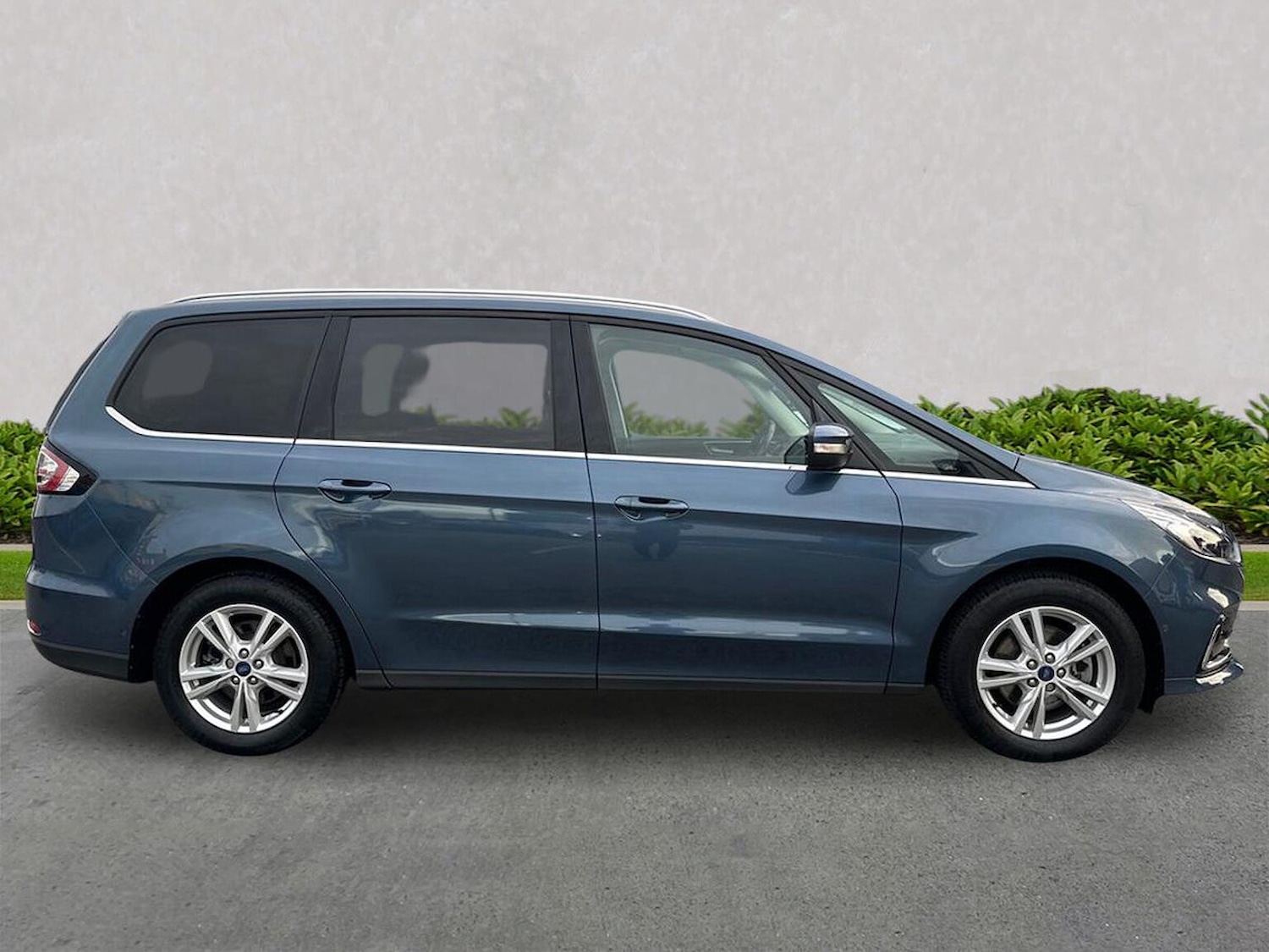 Used Ford Galaxy 2024 for sale - 76490830: Photo 3