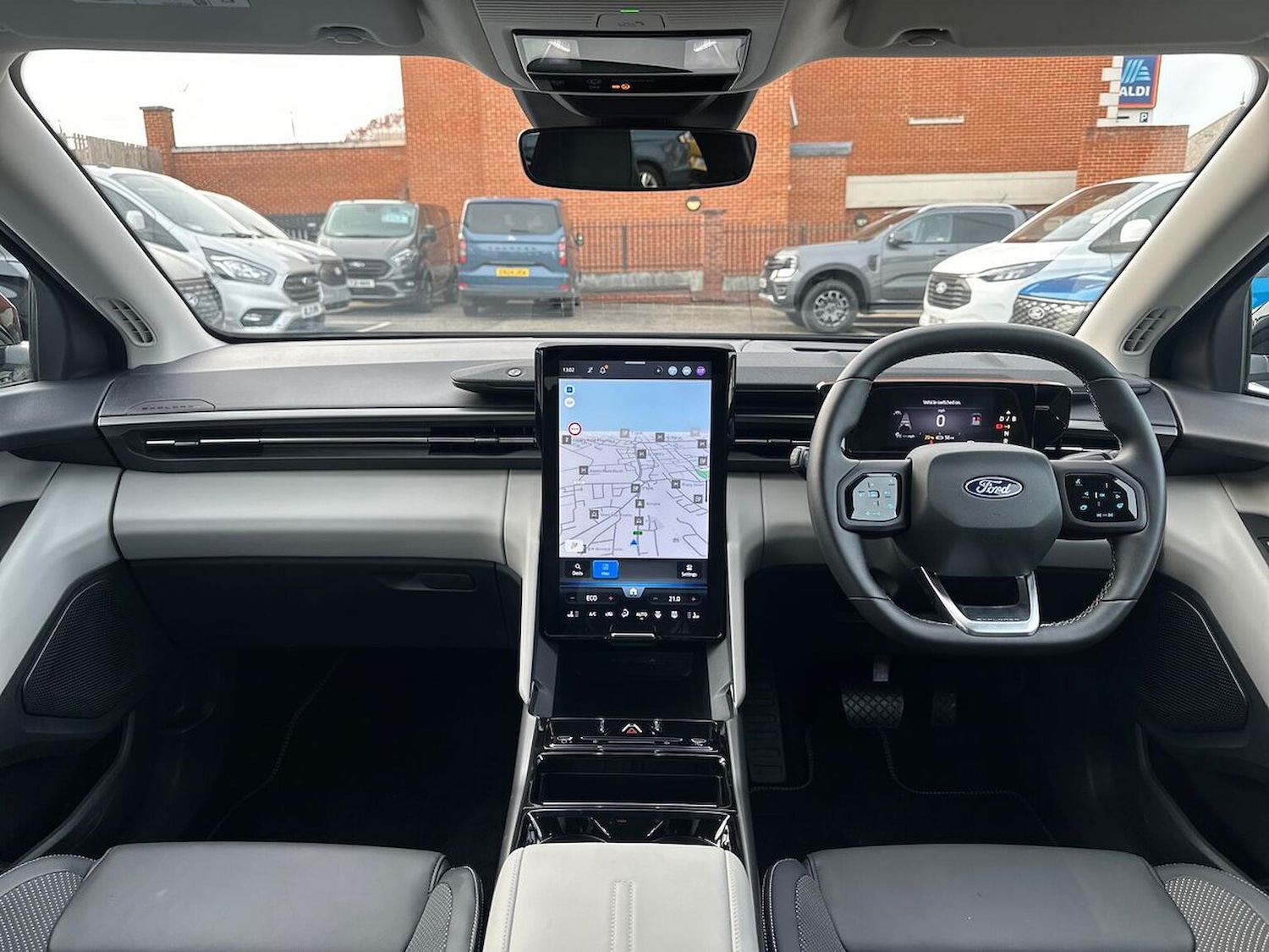 Used Ford Explorer 2024 for sale - 76418229: Photo 10