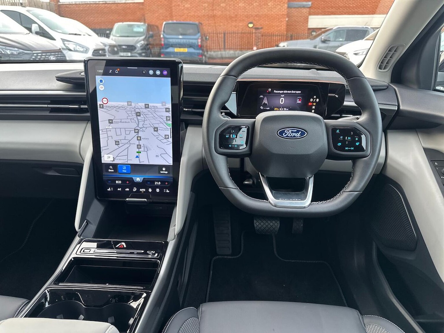 Used Ford Explorer 2024 for sale - 76418229: Photo 11