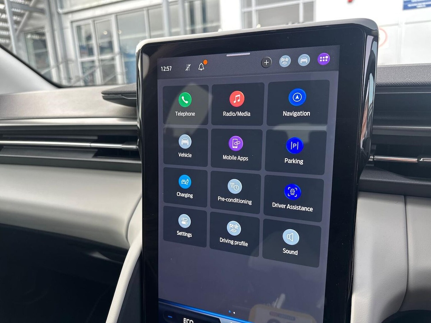 Used Ford Explorer 2024 for sale - 76418229: Photo 25