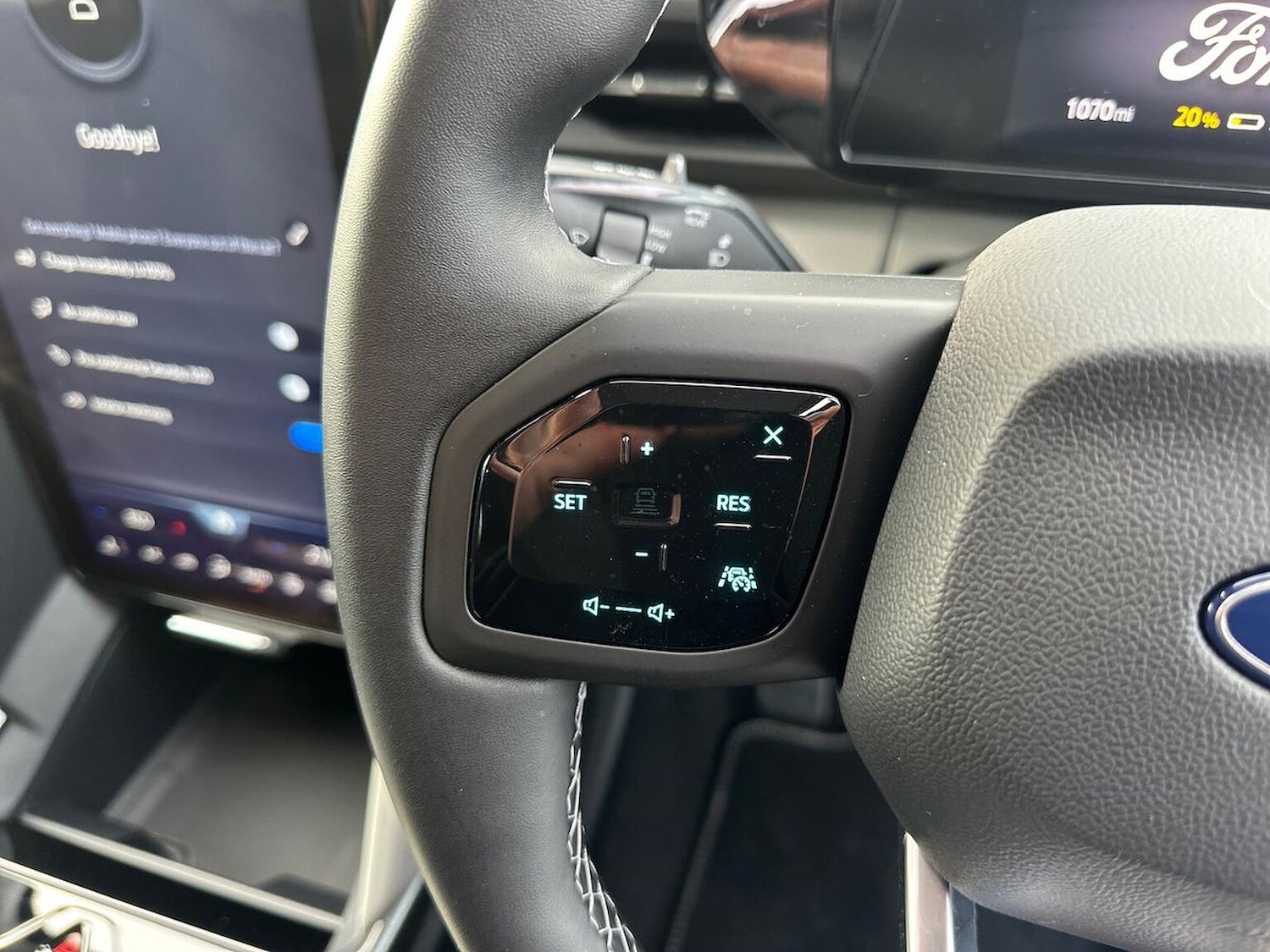 Used Ford Explorer 2024 for sale - 76418229: Photo 26