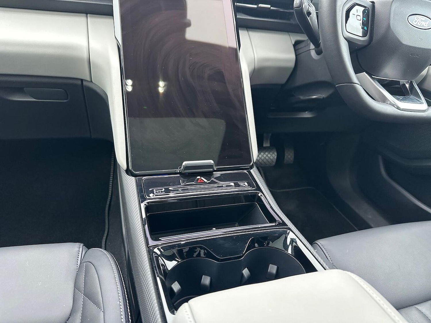 Used Ford Explorer 2024 for sale - 77715421: Photo 13