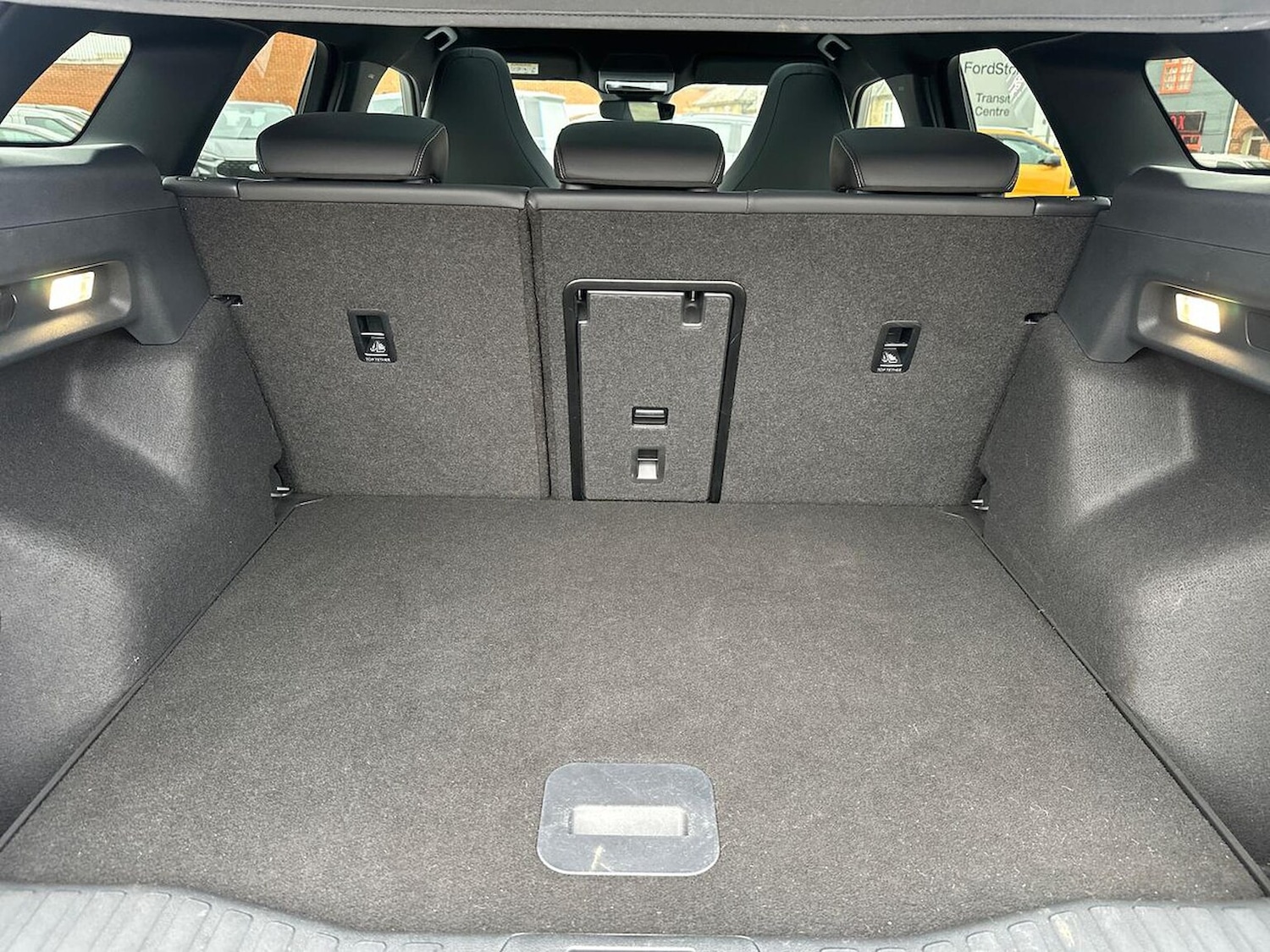 Used Ford Explorer 2024 for sale - 77715421: Photo 17