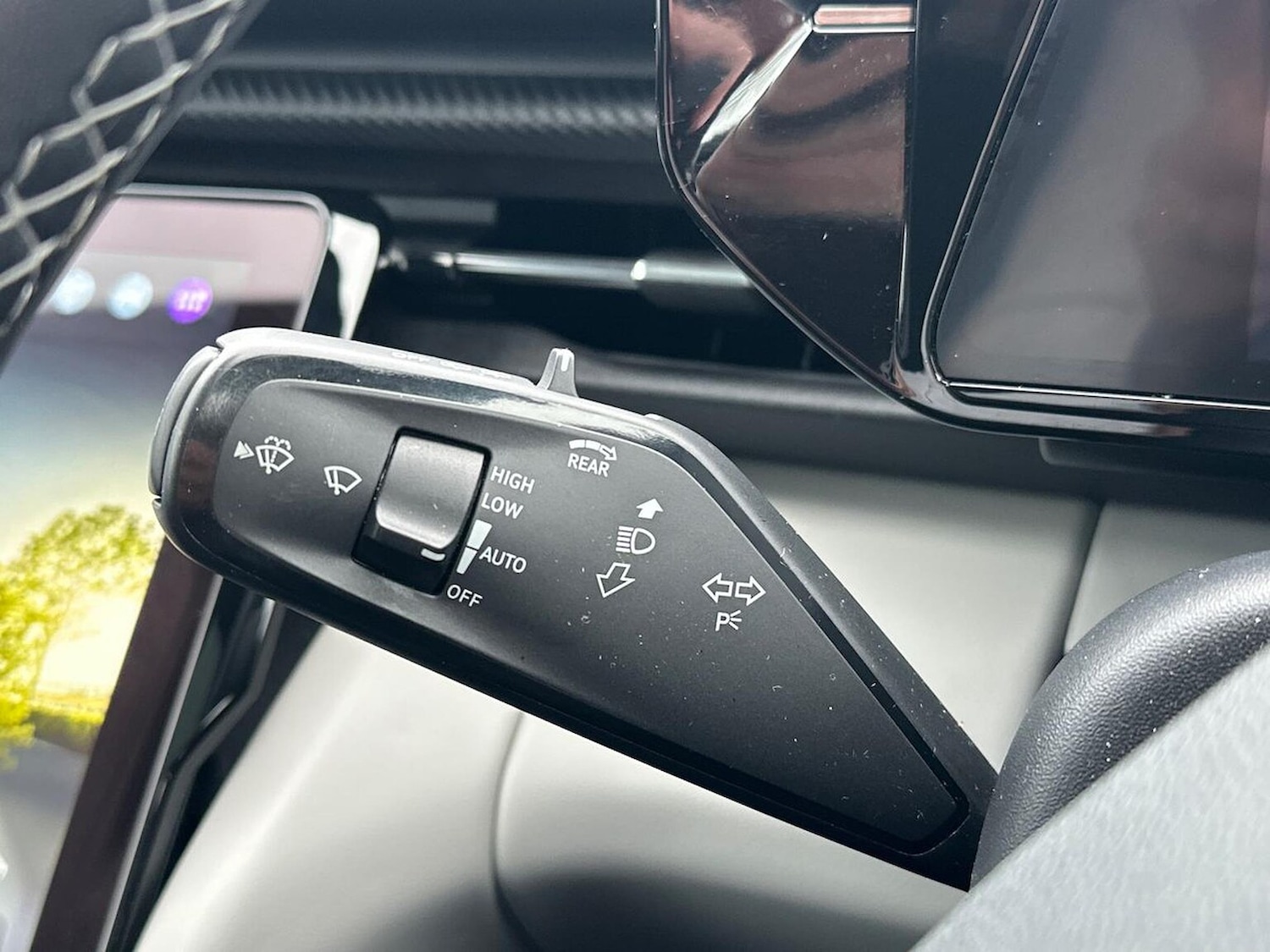 Used Ford Explorer 2024 for sale - 77715421: Photo 28